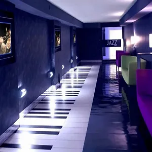 מלון Gio Wine E Jazz Area, פרוג'ה